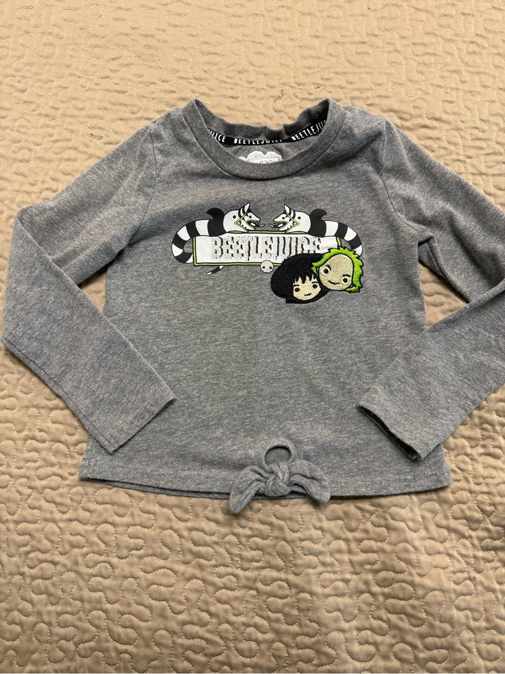 Kids Beetlejuice Gray Long-Sleeve Knot-Front Tee
